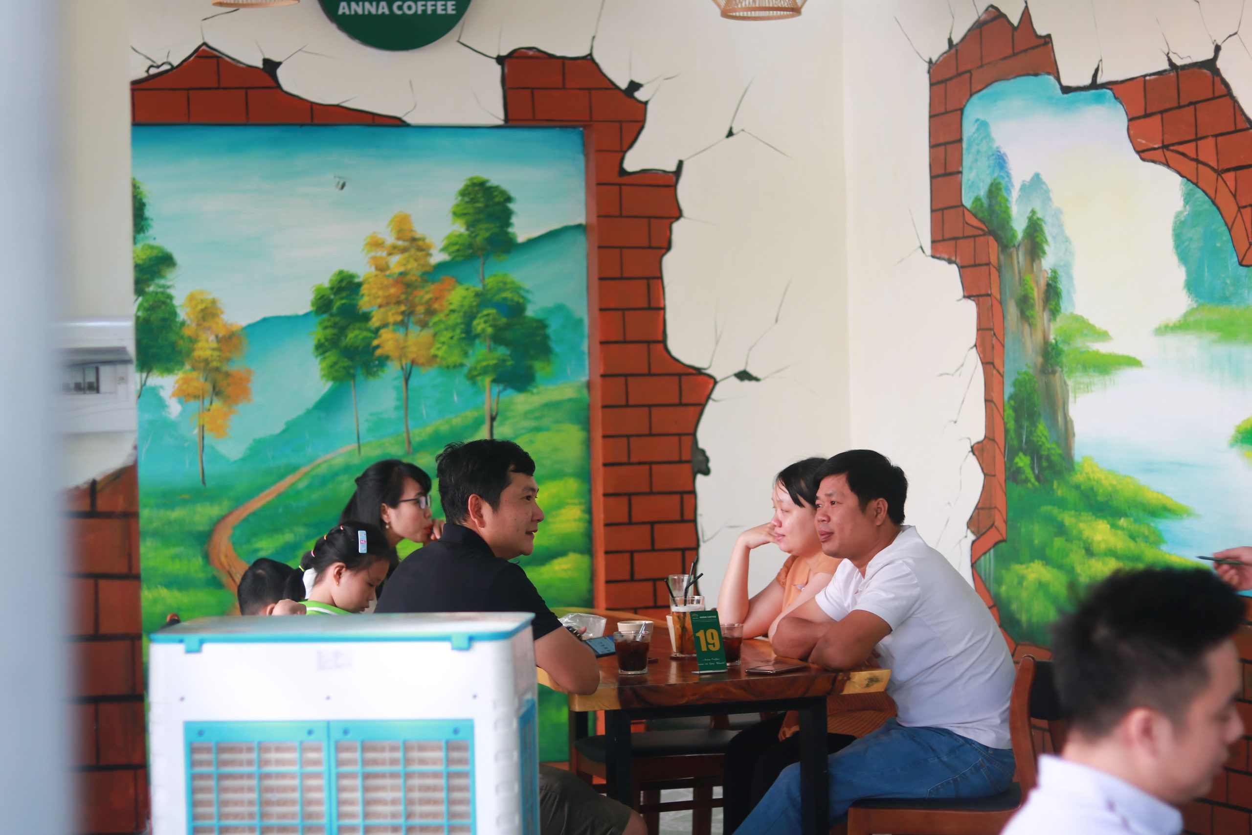 thiết kế thi công quán cafe