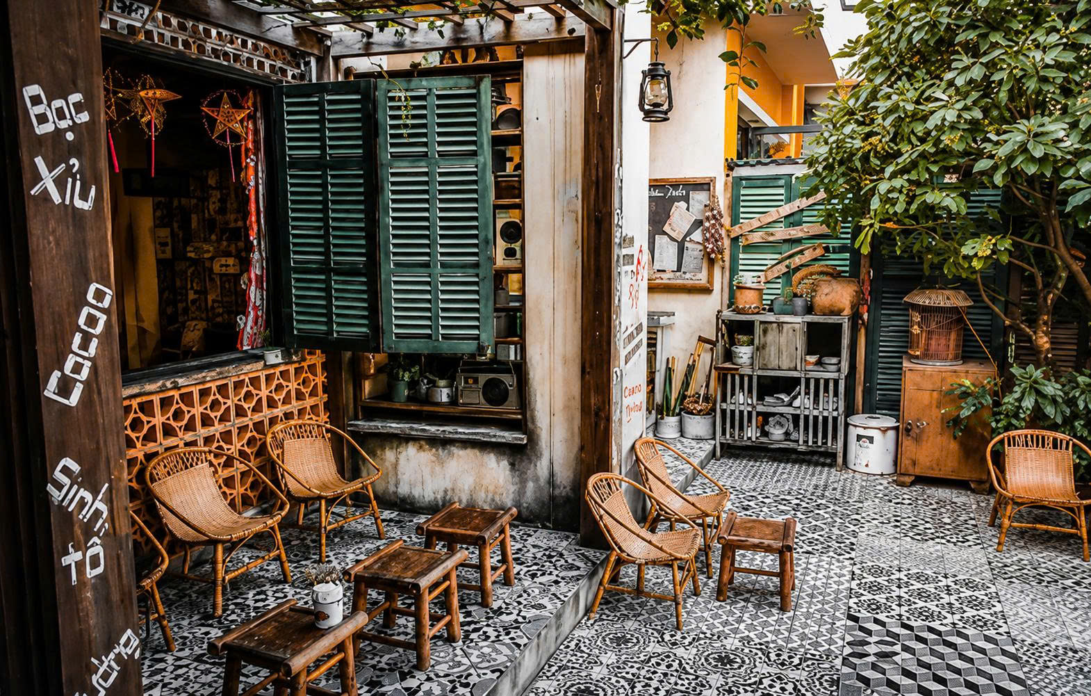 thiết kế quán cafe phong cách Vintage