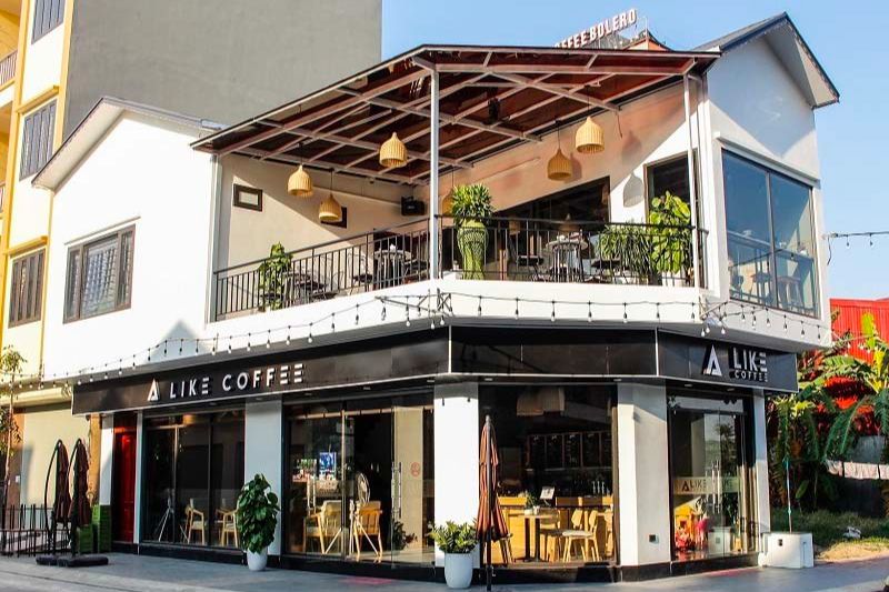 thiết kế quán cà phê góc phố