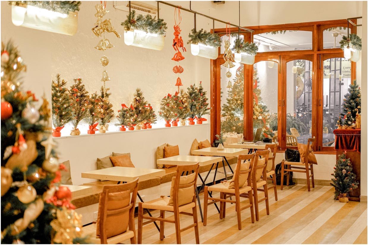 trang trí noel quán cafe
