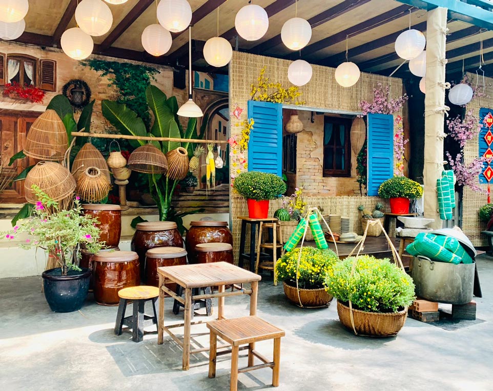 trang trí tết quán cafe