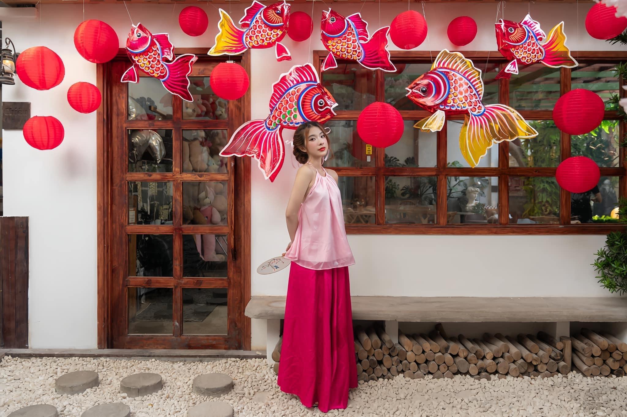 trang trí trung thu quán cafe