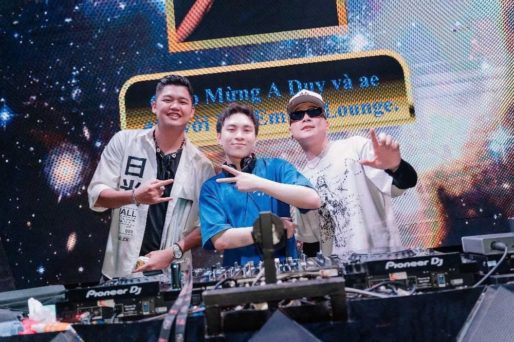quán cà phê dj